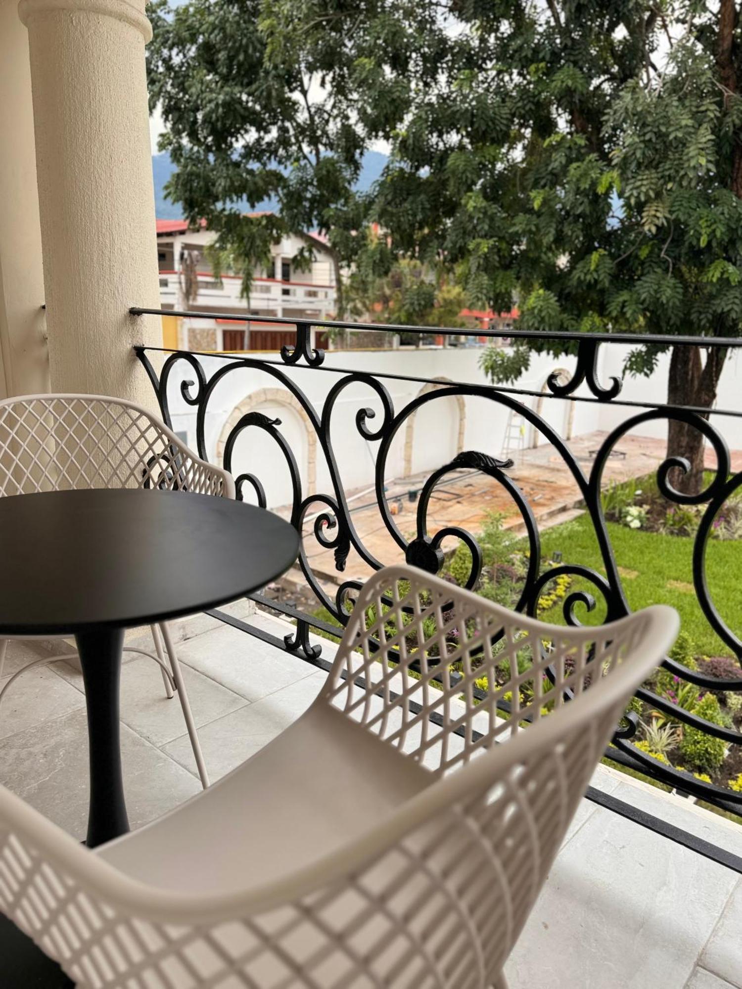 Hotel Boutique Las Mesetas ซานเปโดร ซูลา ภายนอก รูปภาพ