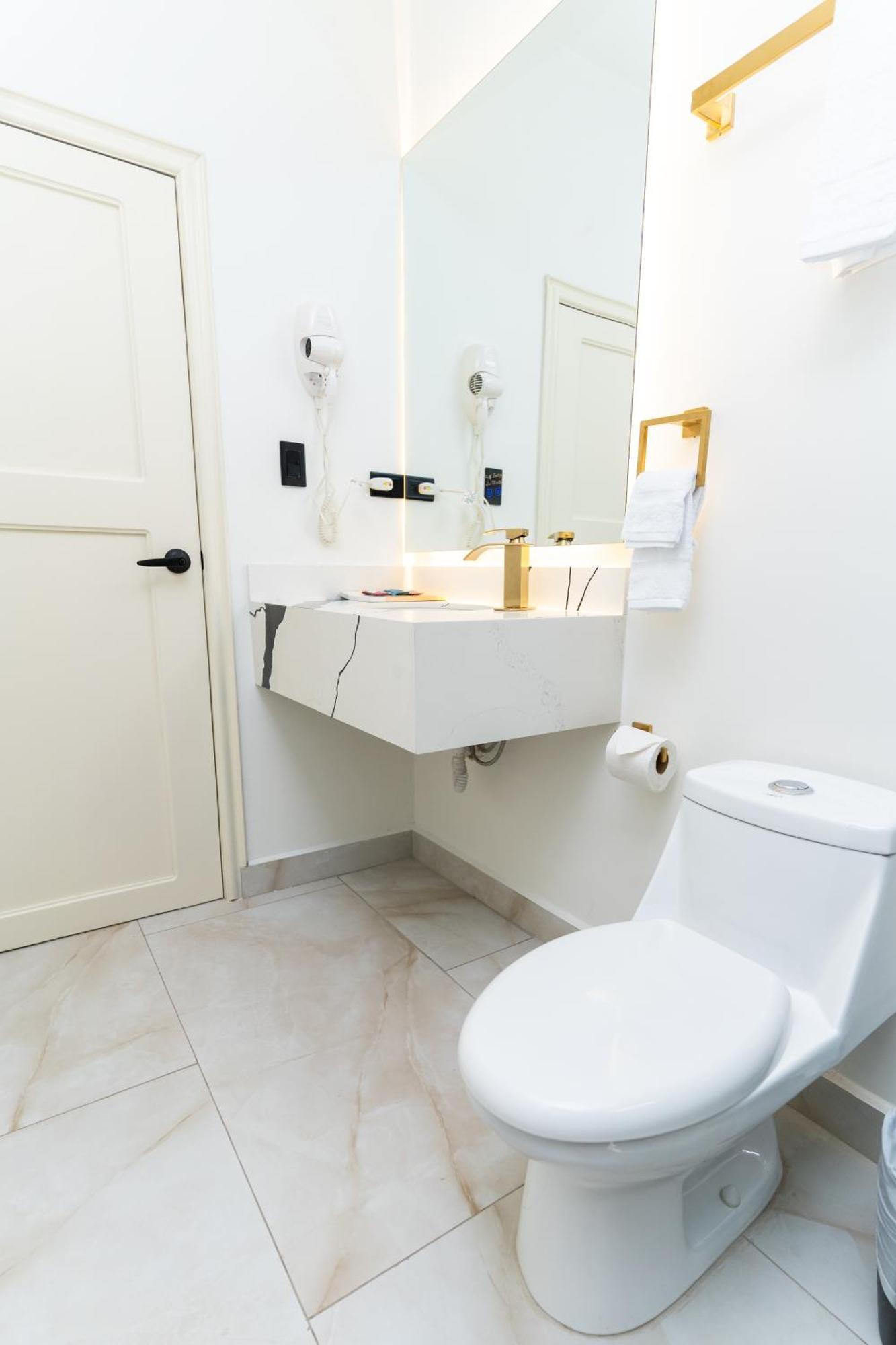 Hotel Boutique Las Mesetas ซานเปโดร ซูลา ภายนอก รูปภาพ